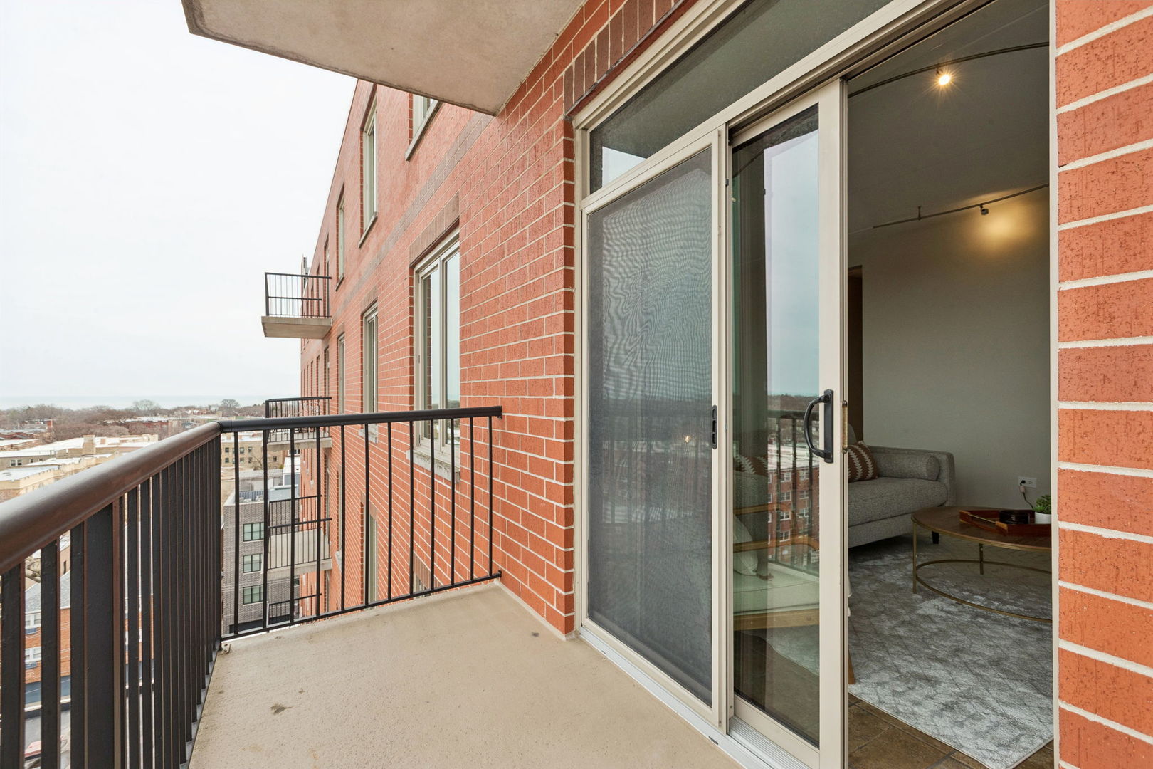 515 MAIN Street Unit: 802