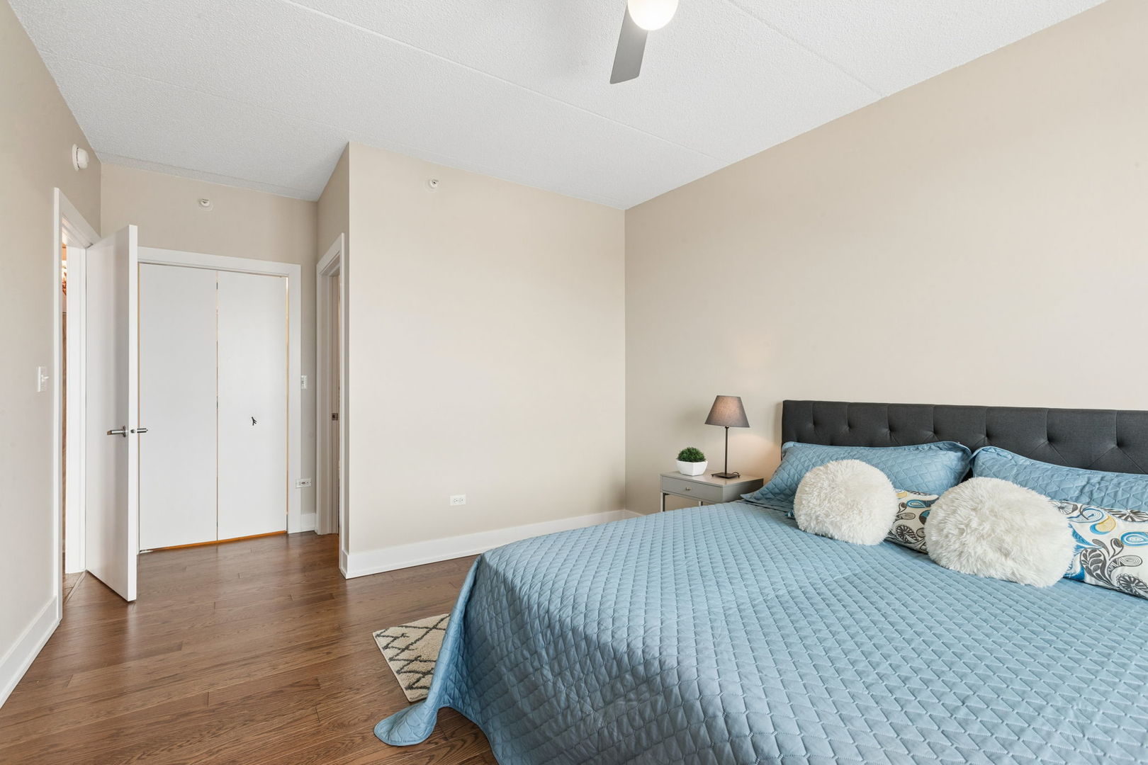 515 MAIN Street Unit: 802