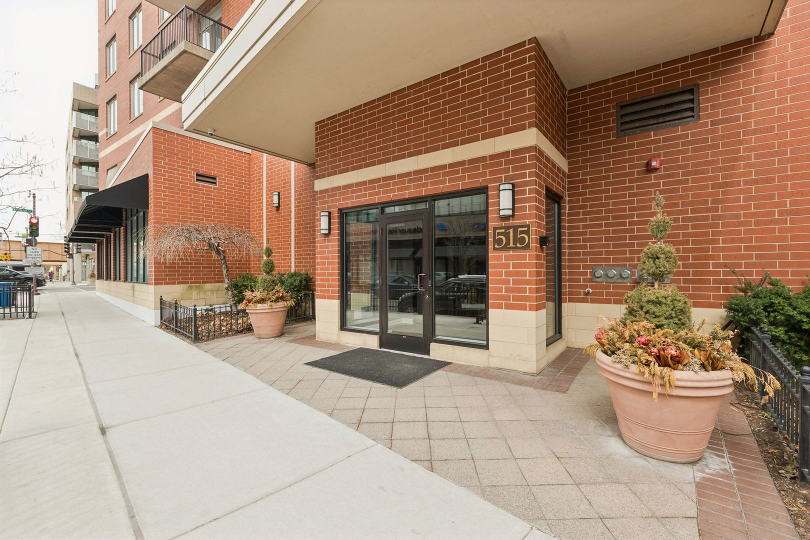 515 MAIN Street Unit: 802