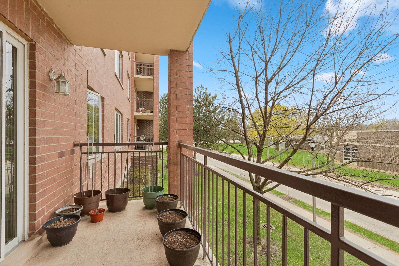 5155 Madison Street Unit: 3-208