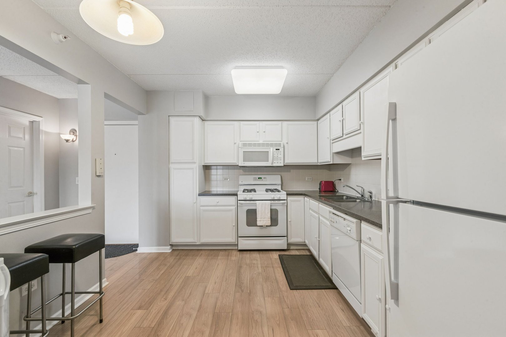 5155 Madison Street Unit: 3-208