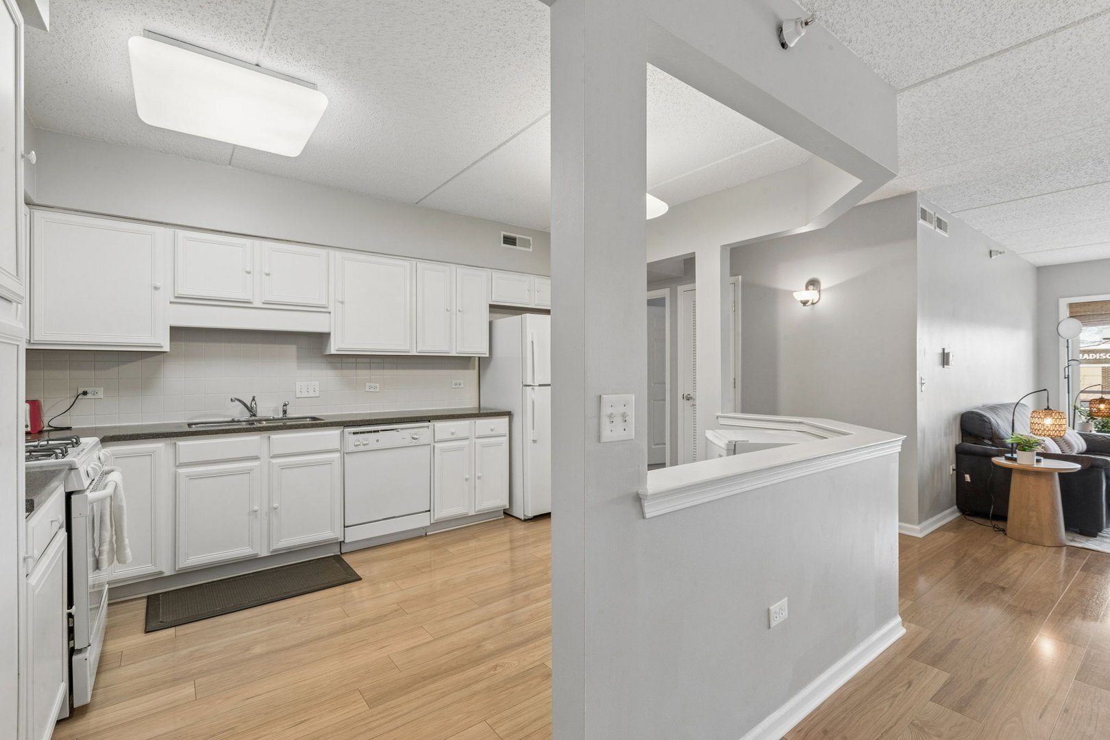 5155 Madison Street Unit: 3-208