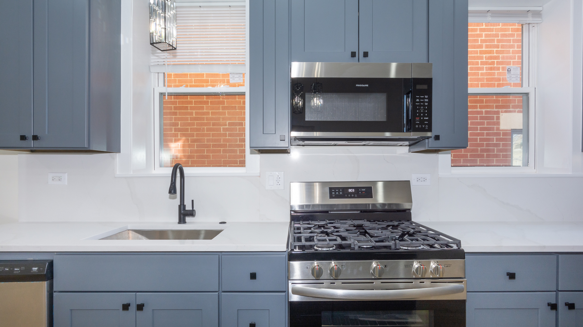 2036 N Hoyne Avenue Unit: 1