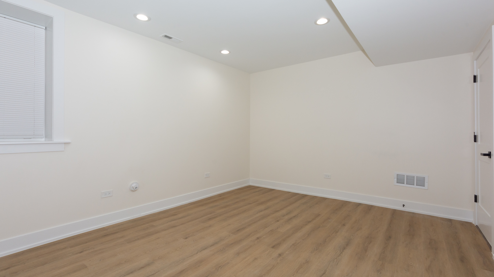 2036 N Hoyne Avenue Unit: 1