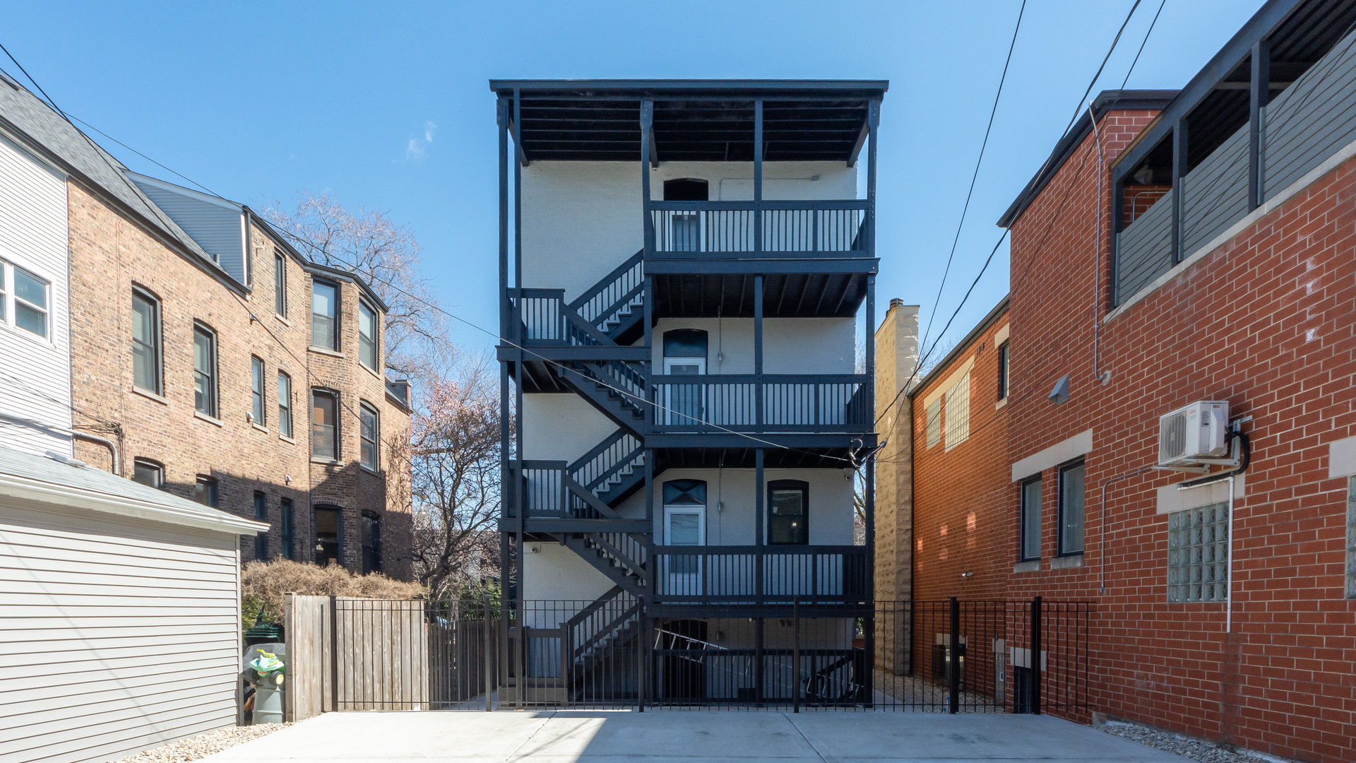 2036 N Hoyne Avenue Unit: 1