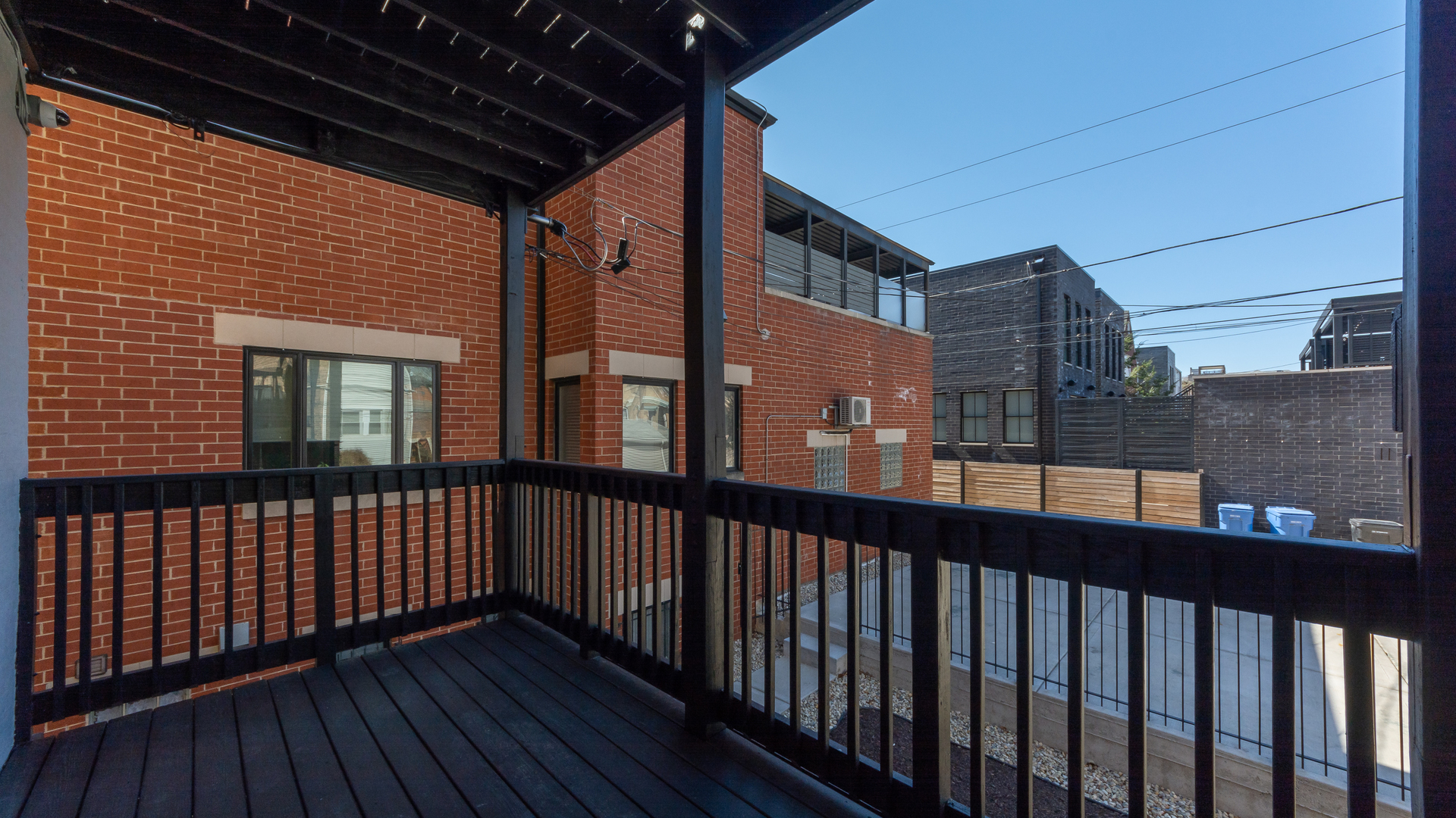 2036 N Hoyne Avenue Unit: 1