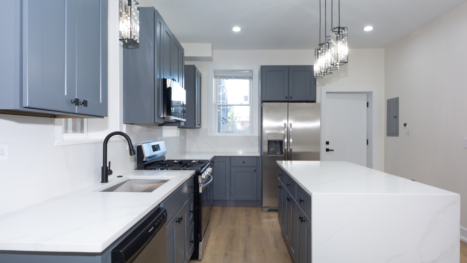 2036 N Hoyne Avenue Unit: 1