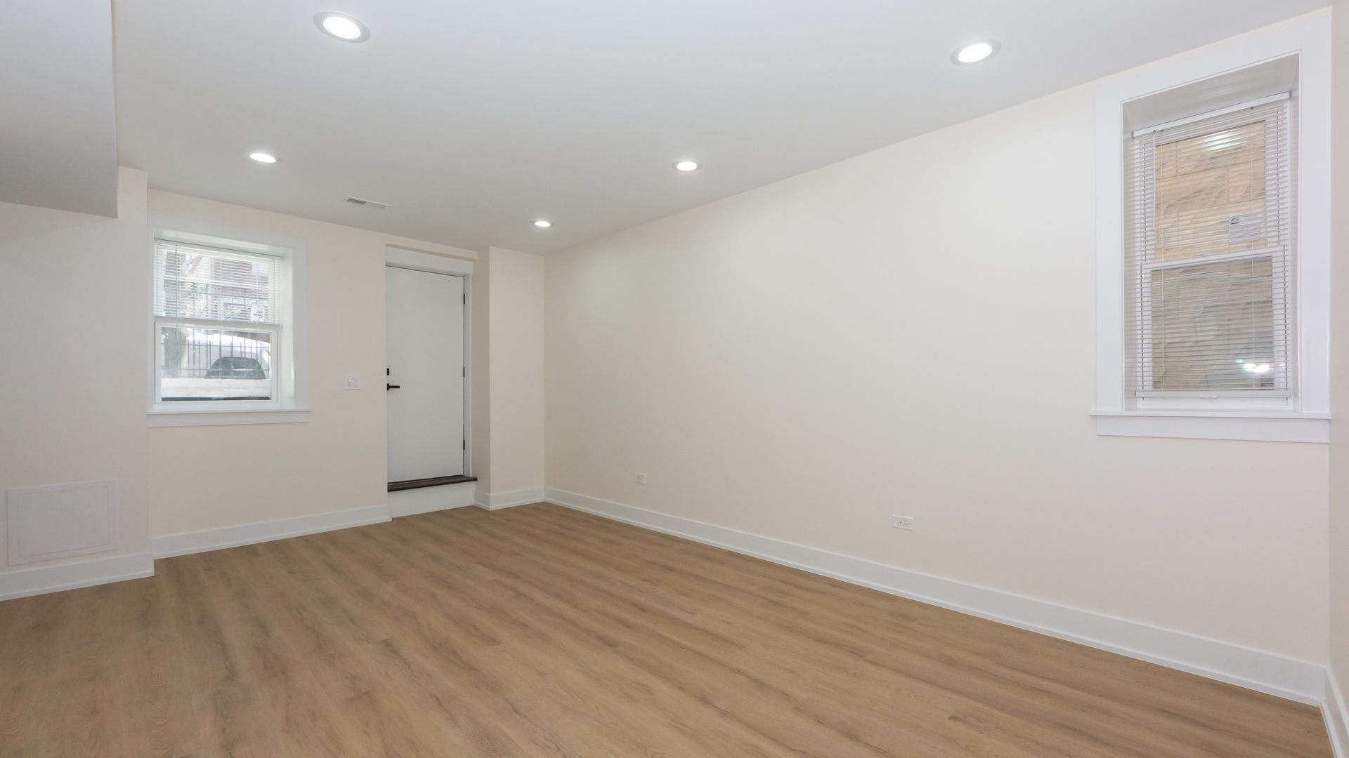 2036 N Hoyne Avenue Unit: 1