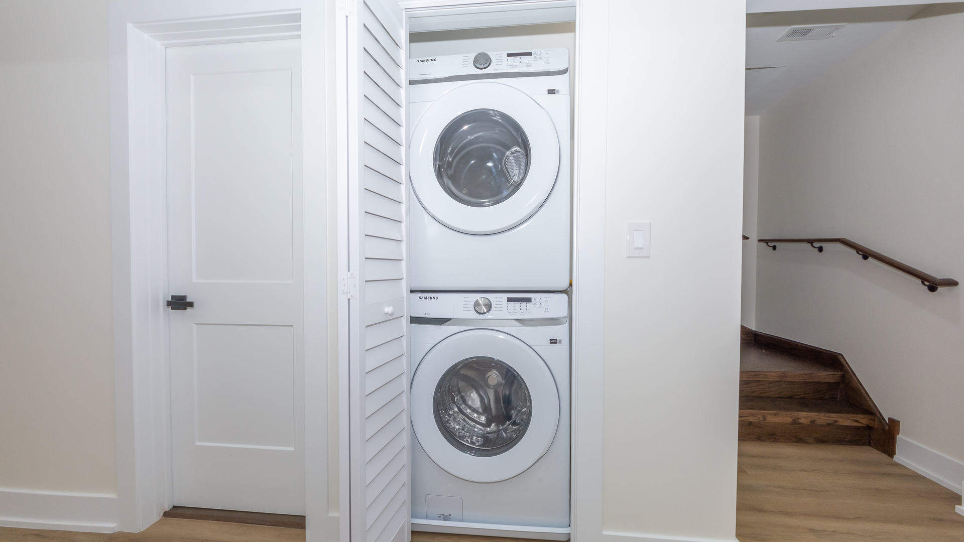 2036 N Hoyne Avenue Unit: 1