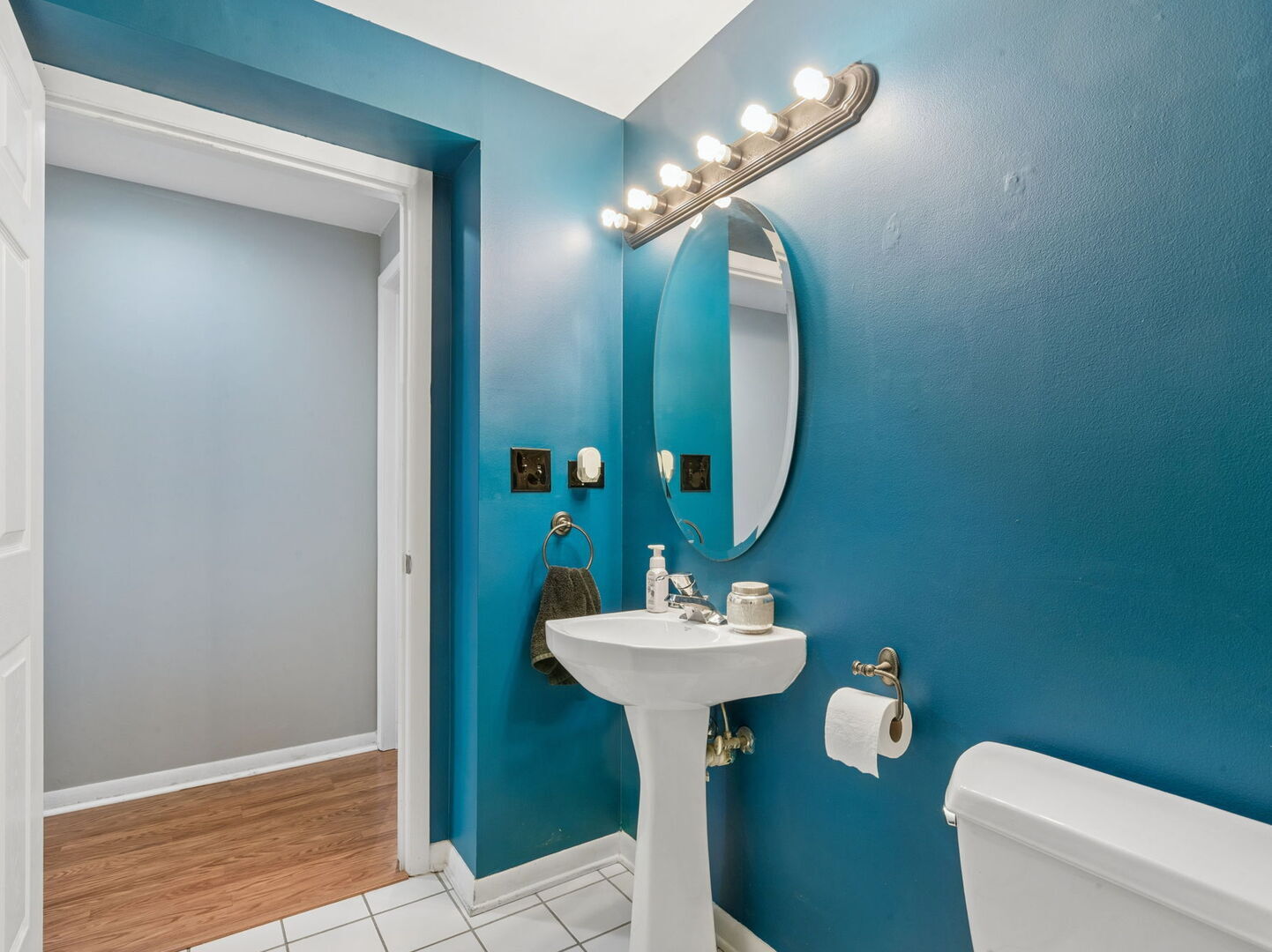 3303 GROVE Avenue Unit: 604