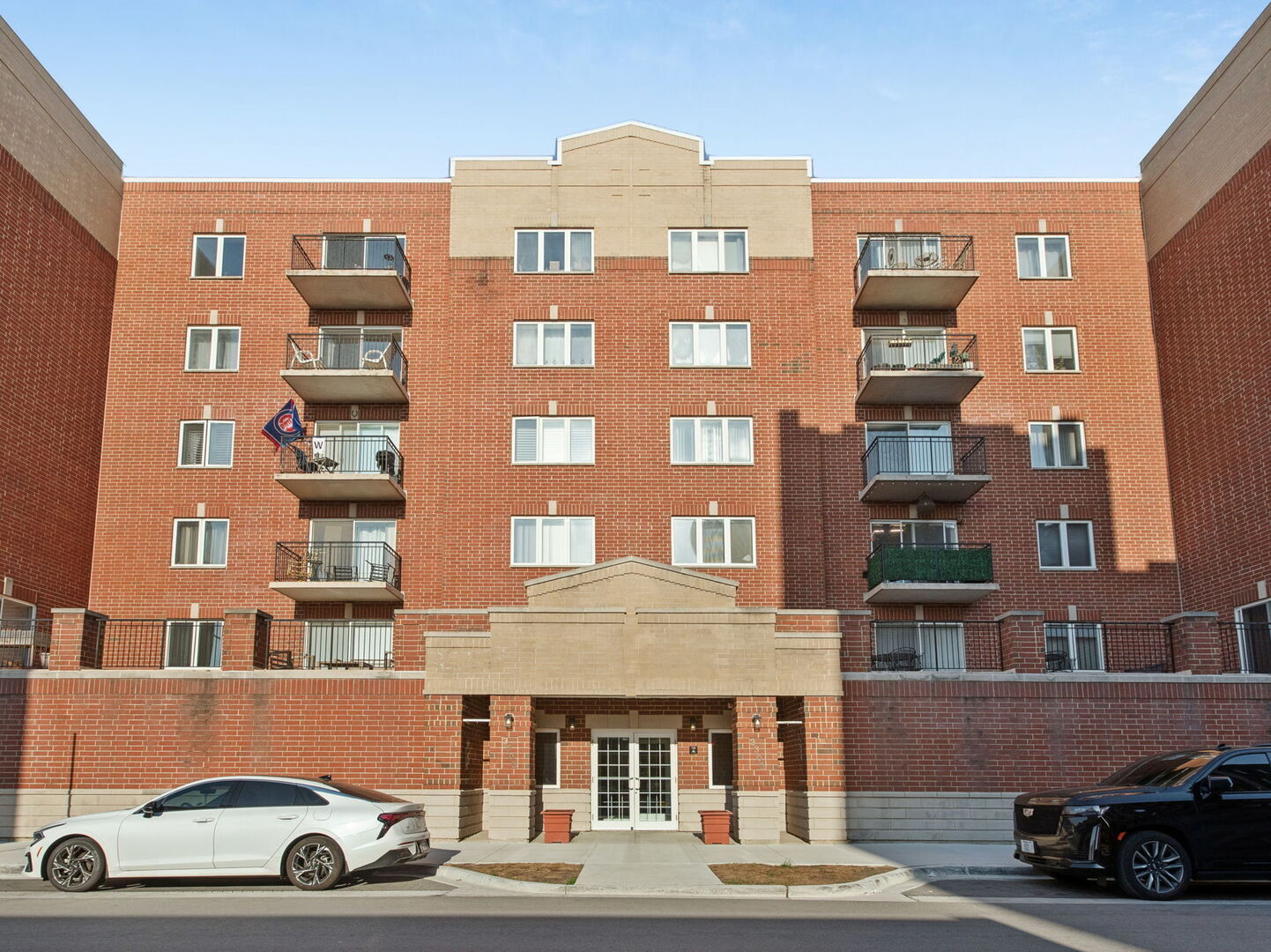 3303 GROVE Avenue Unit: 604