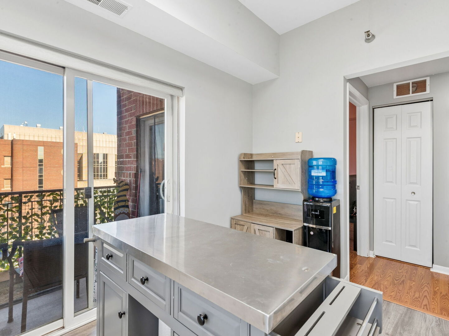 3303 GROVE Avenue Unit: 604