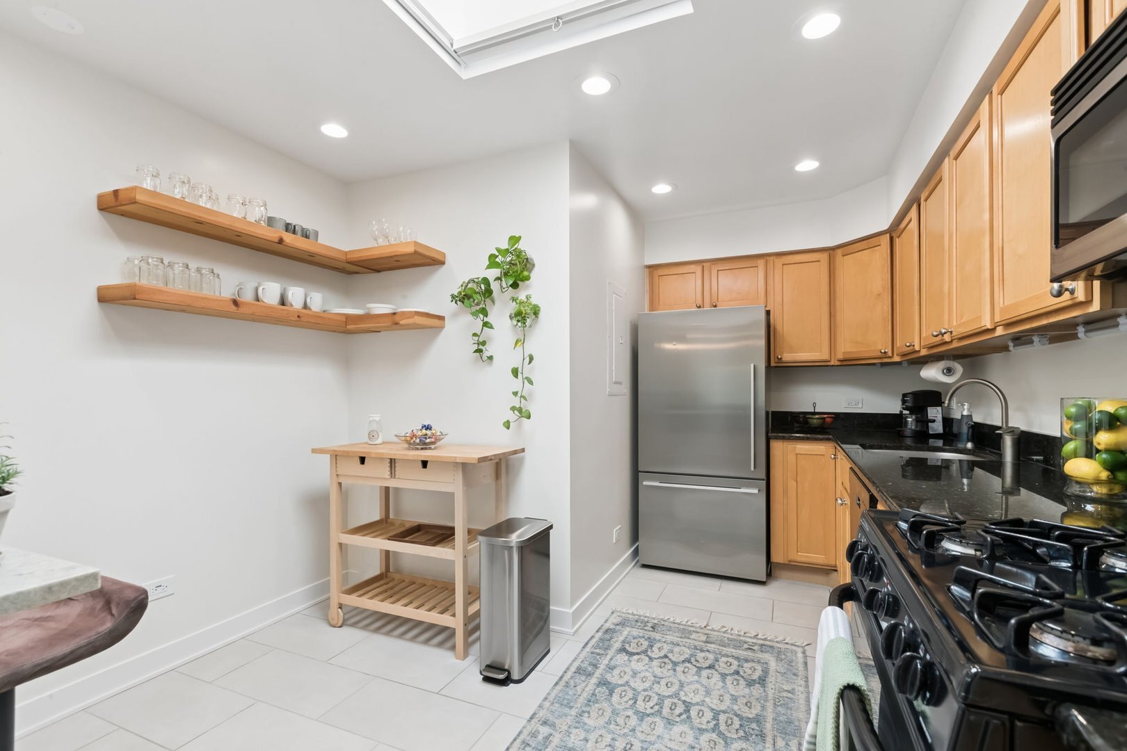 1333 Maple Avenue Unit: 5D