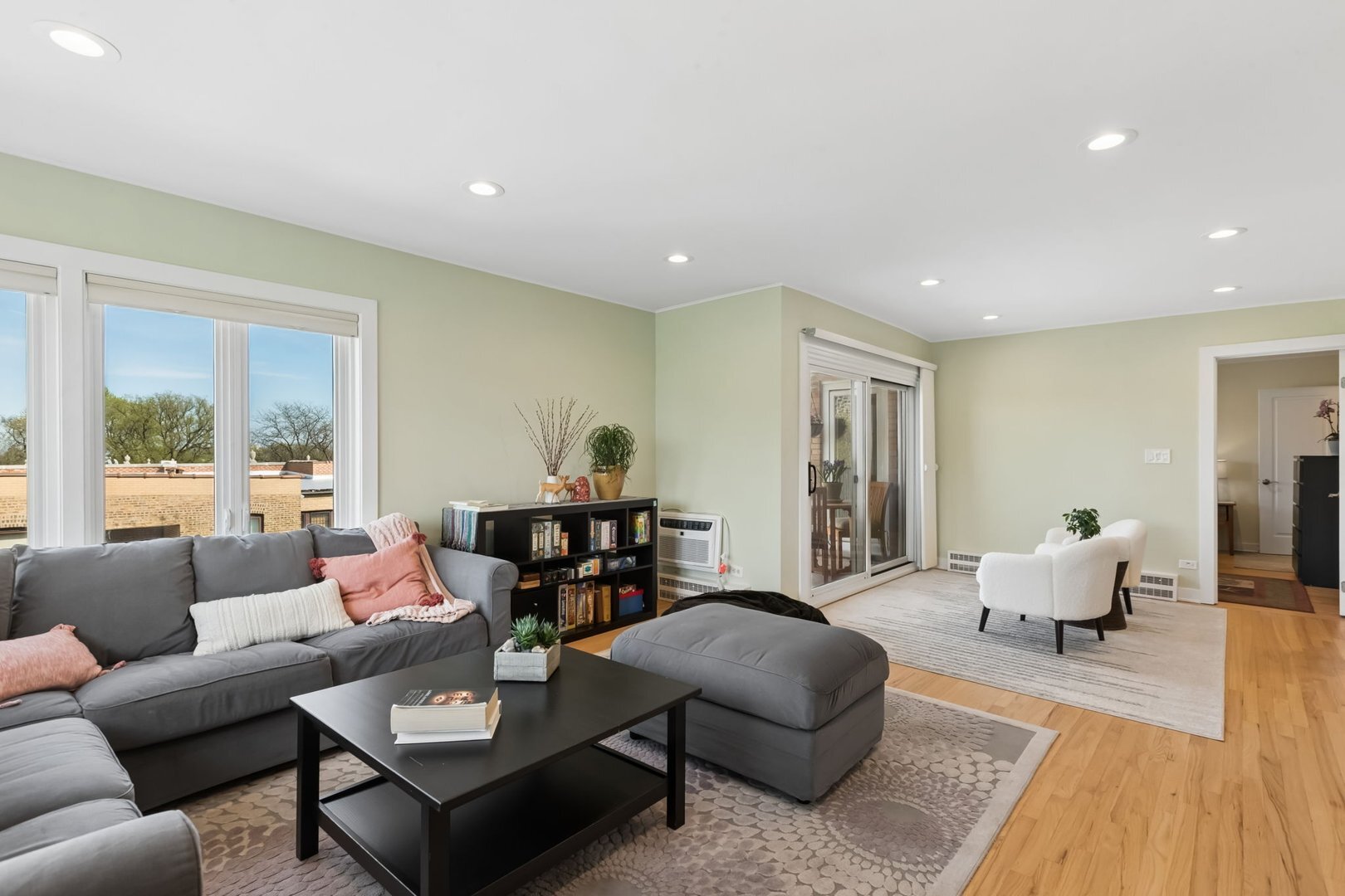 1333 Maple Avenue Unit: 5D