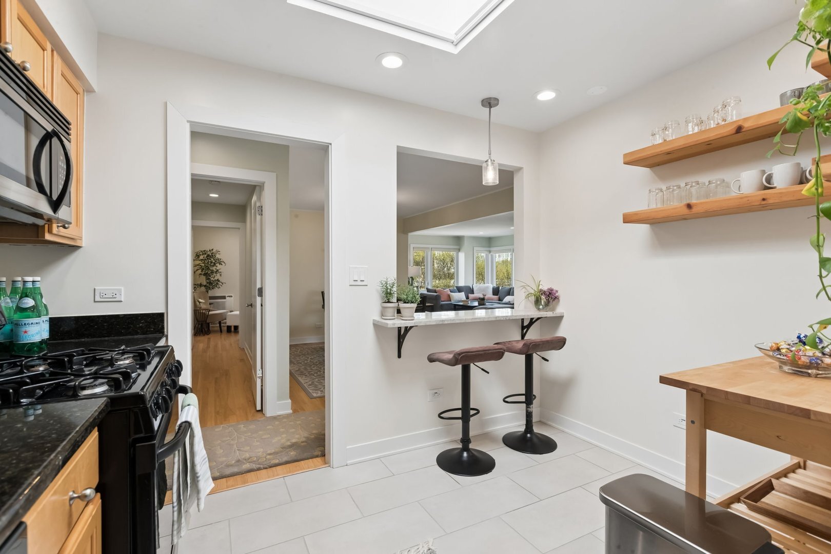 1333 Maple Avenue Unit: 5D