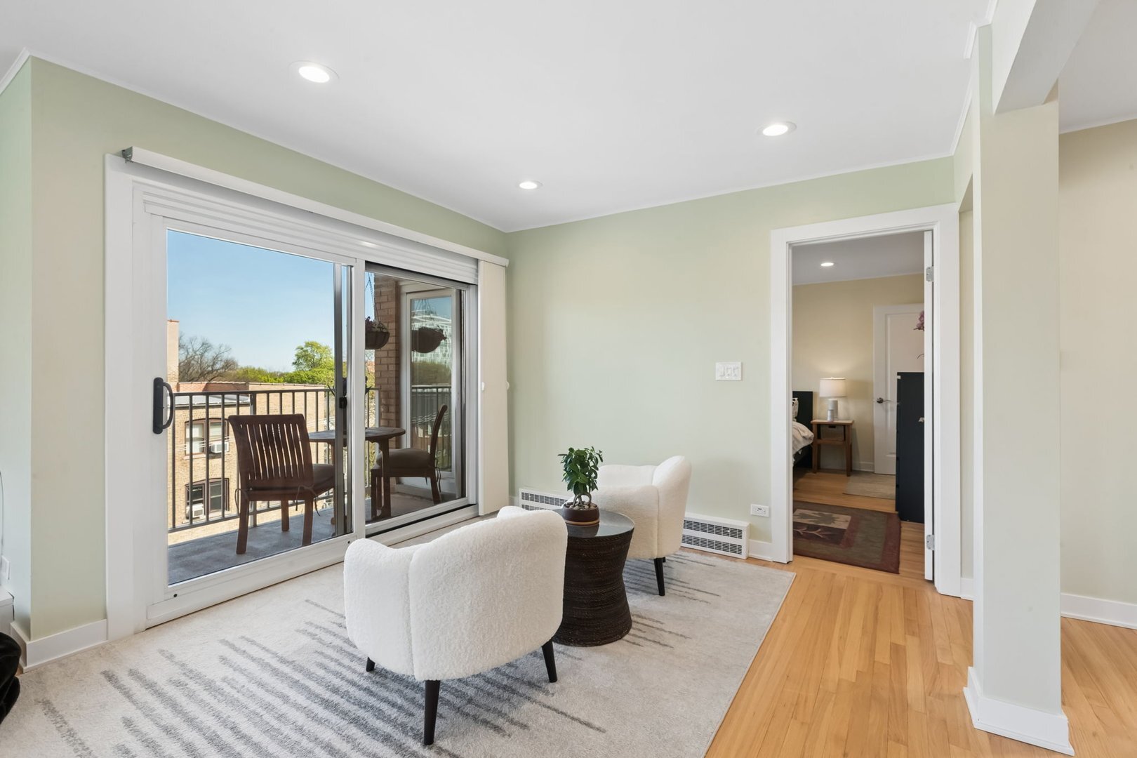 1333 Maple Avenue Unit: 5D