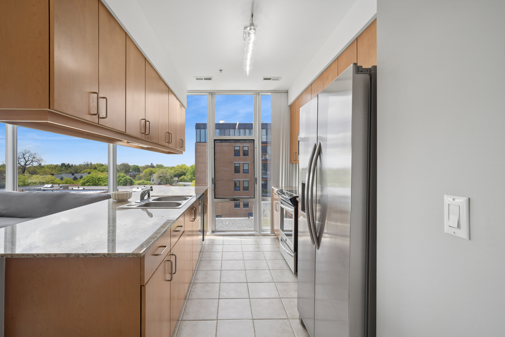 1720 Oak Avenue Unit: 711