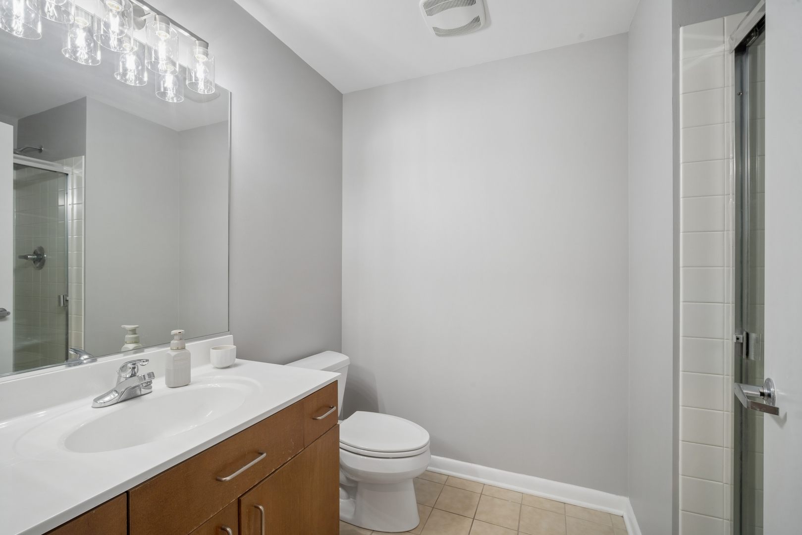 1720 Oak Avenue Unit: 711