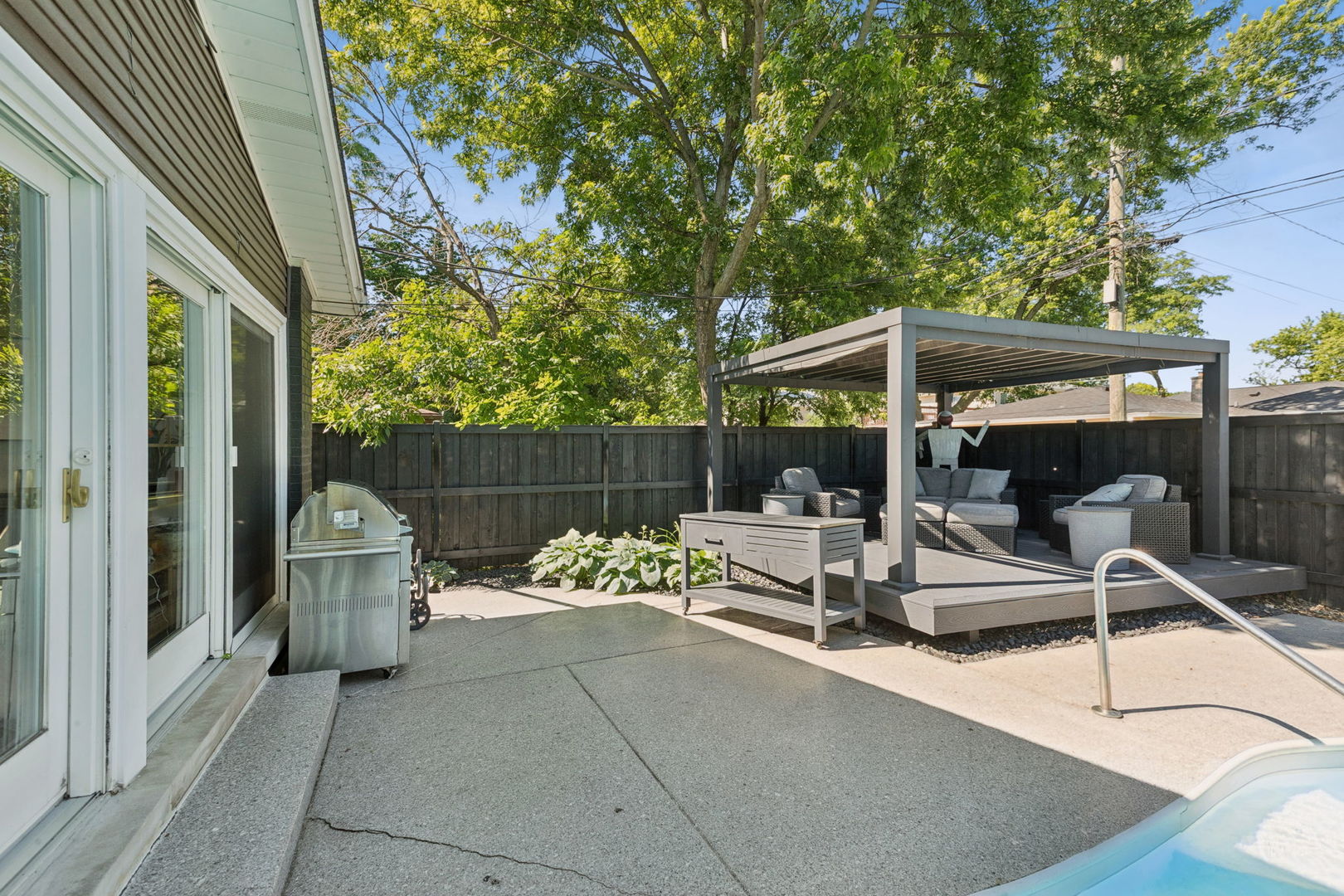 9424 Tripp Avenue