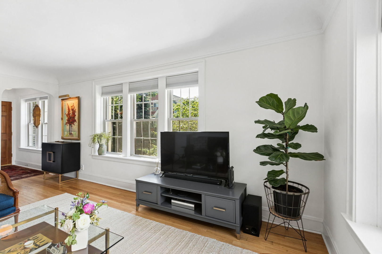 1956 W Melrose Street Unit: 202