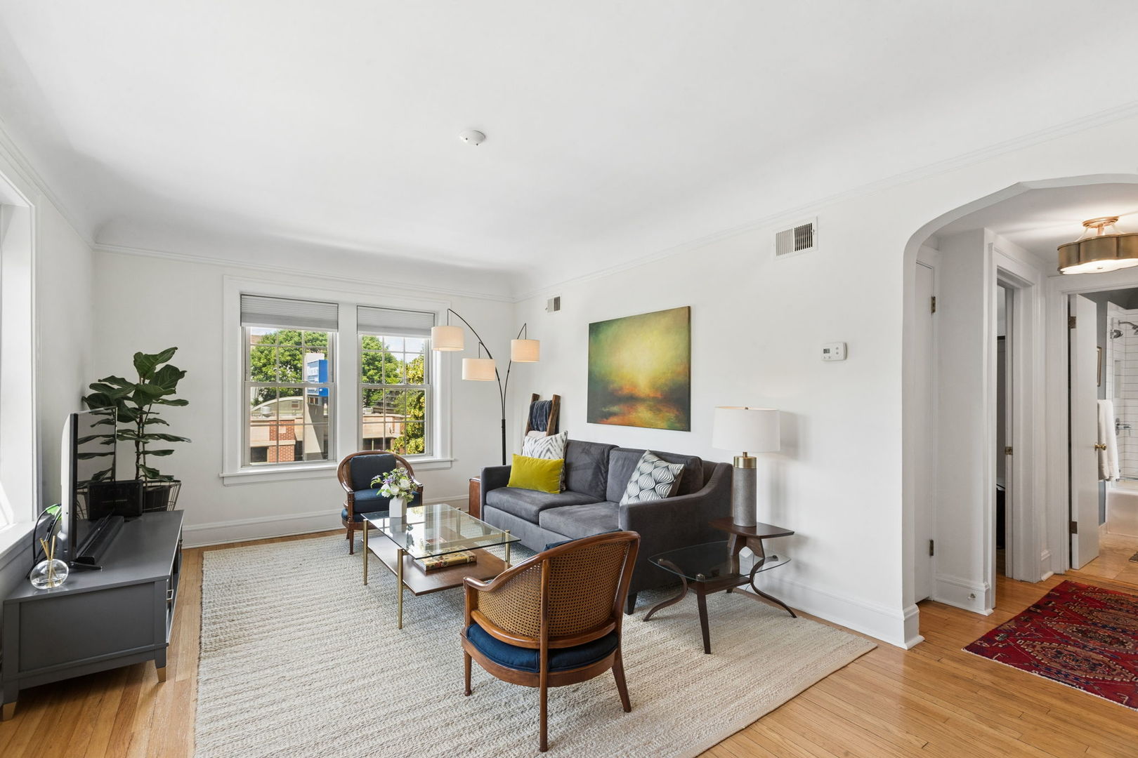 1956 W Melrose Street Unit: 202