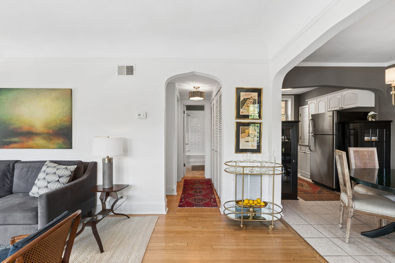 1956 W Melrose Street Unit: 202