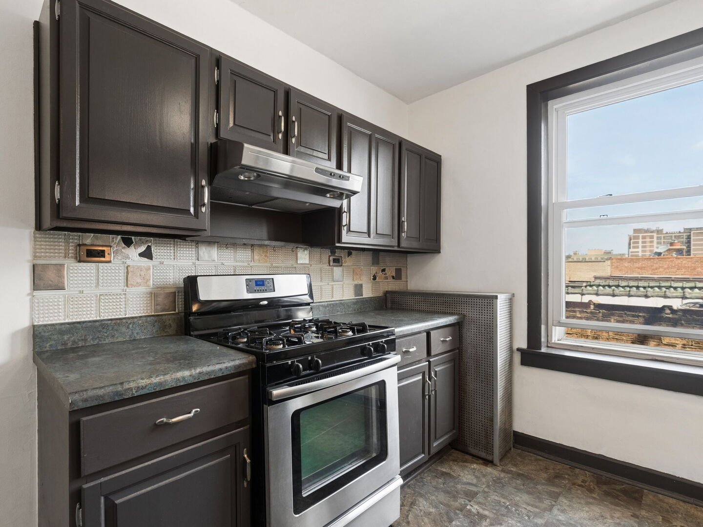 1044 W Balmoral Avenue Unit: 4C