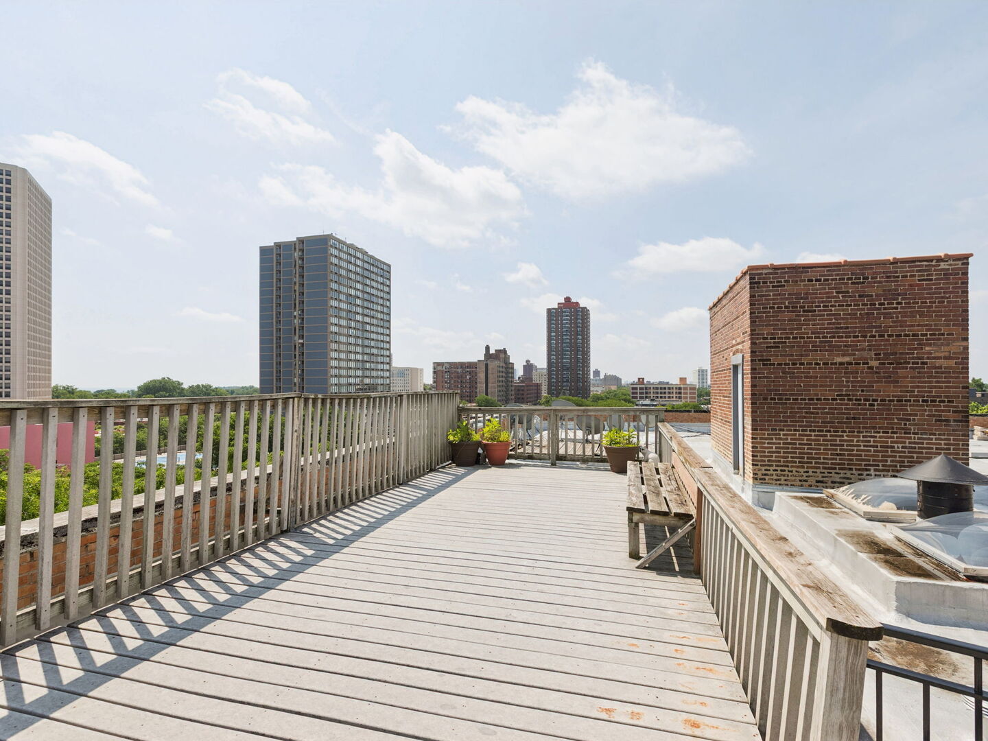 1044 W Balmoral Avenue Unit: 4C