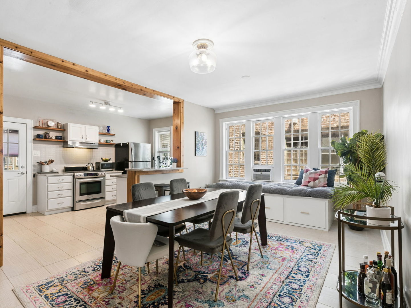 7358 N Damen Avenue Unit: 2N