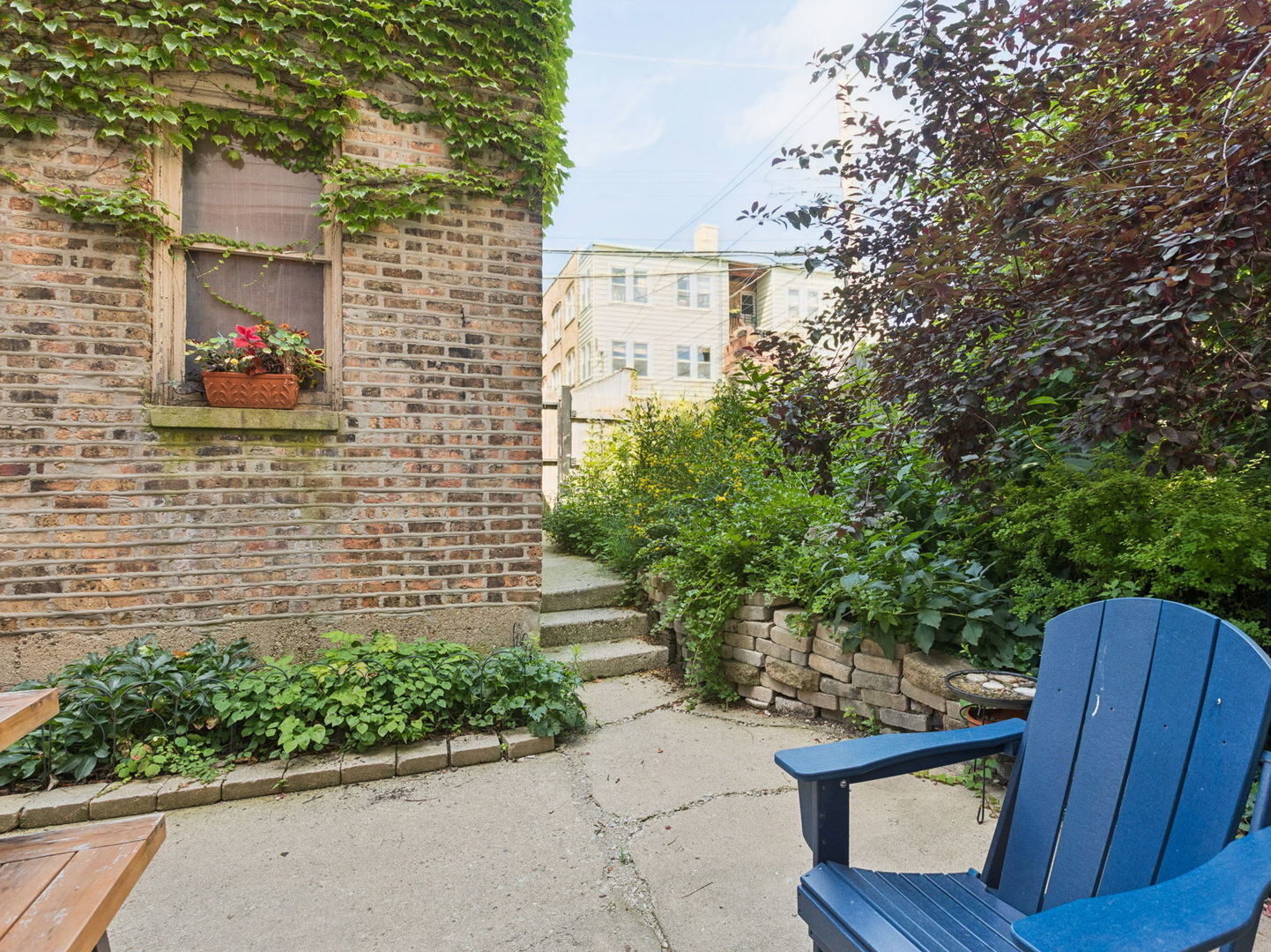 7358 N Damen Avenue Unit: 2N