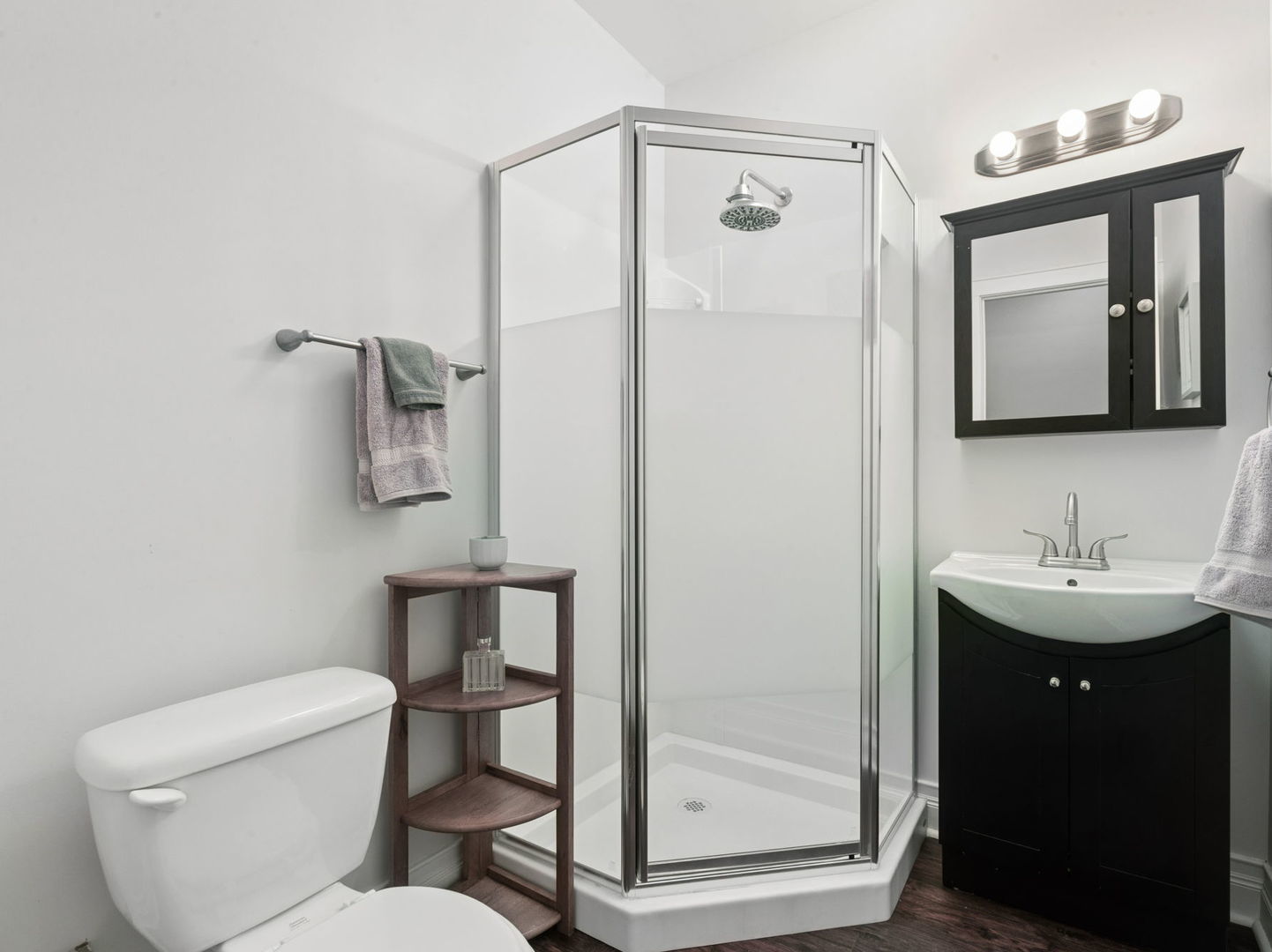 7358 N Damen Avenue Unit: 2N