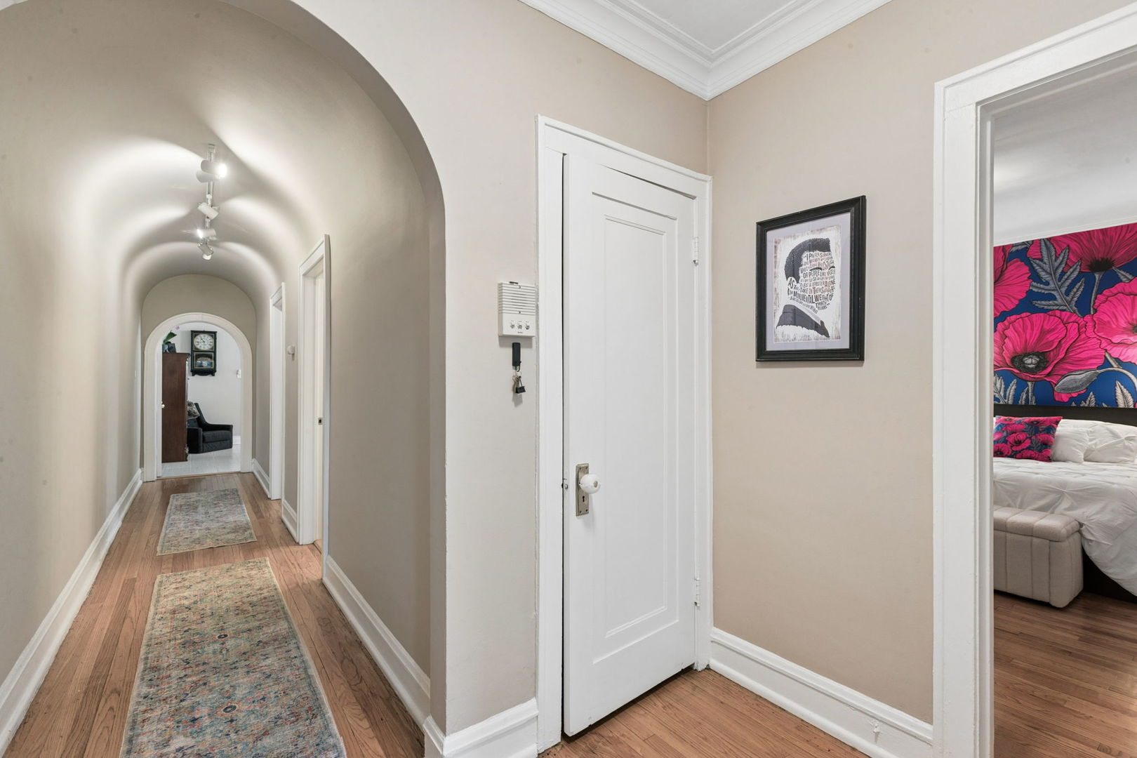 7358 N Damen Avenue Unit: 2N