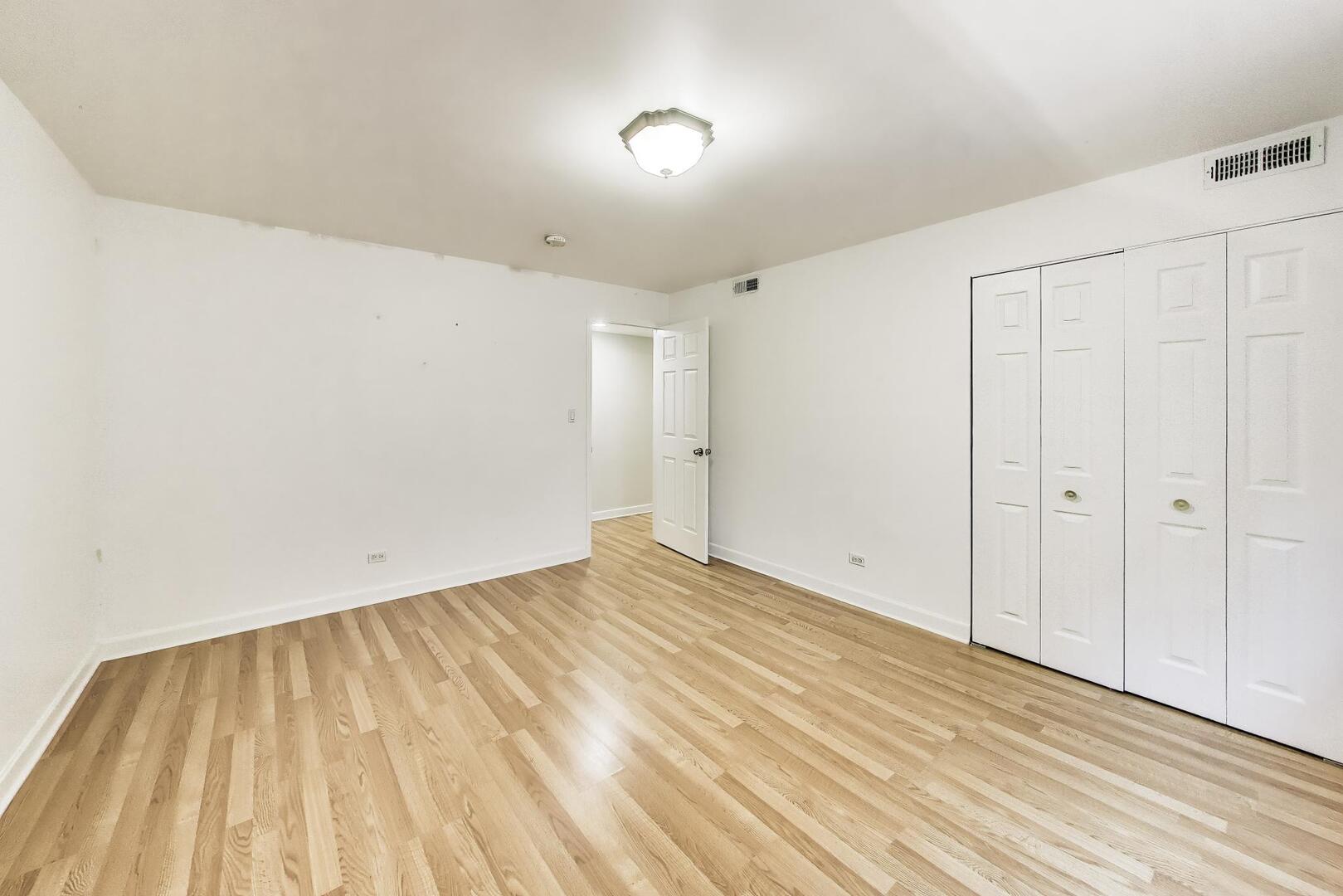 717 Seward Street Unit: 3E