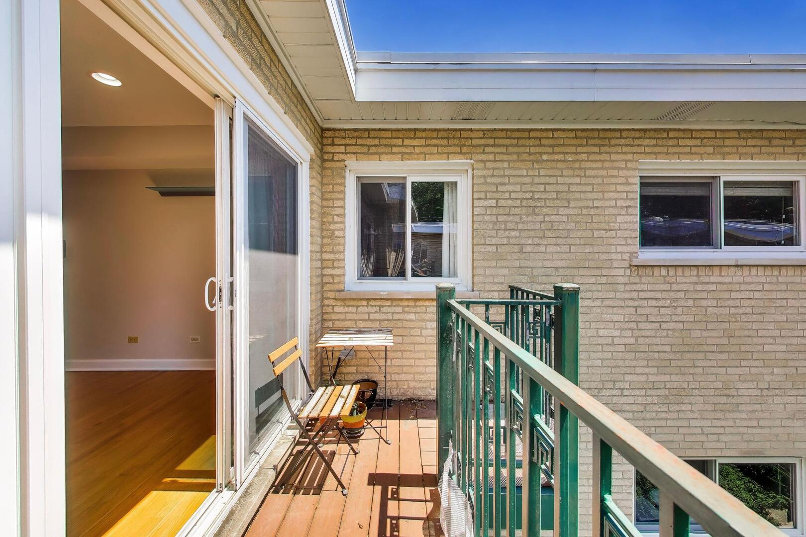 717 Seward Street Unit: 3E