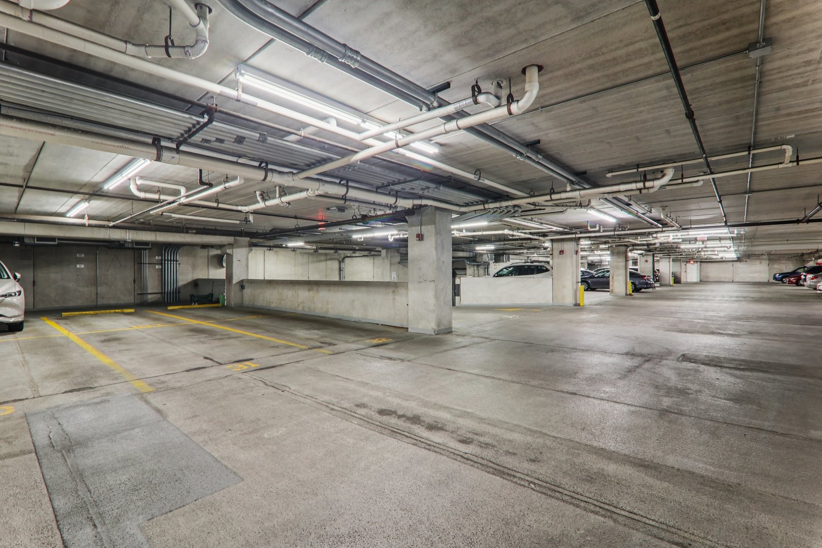 900 Chicago Avenue Unit: 616