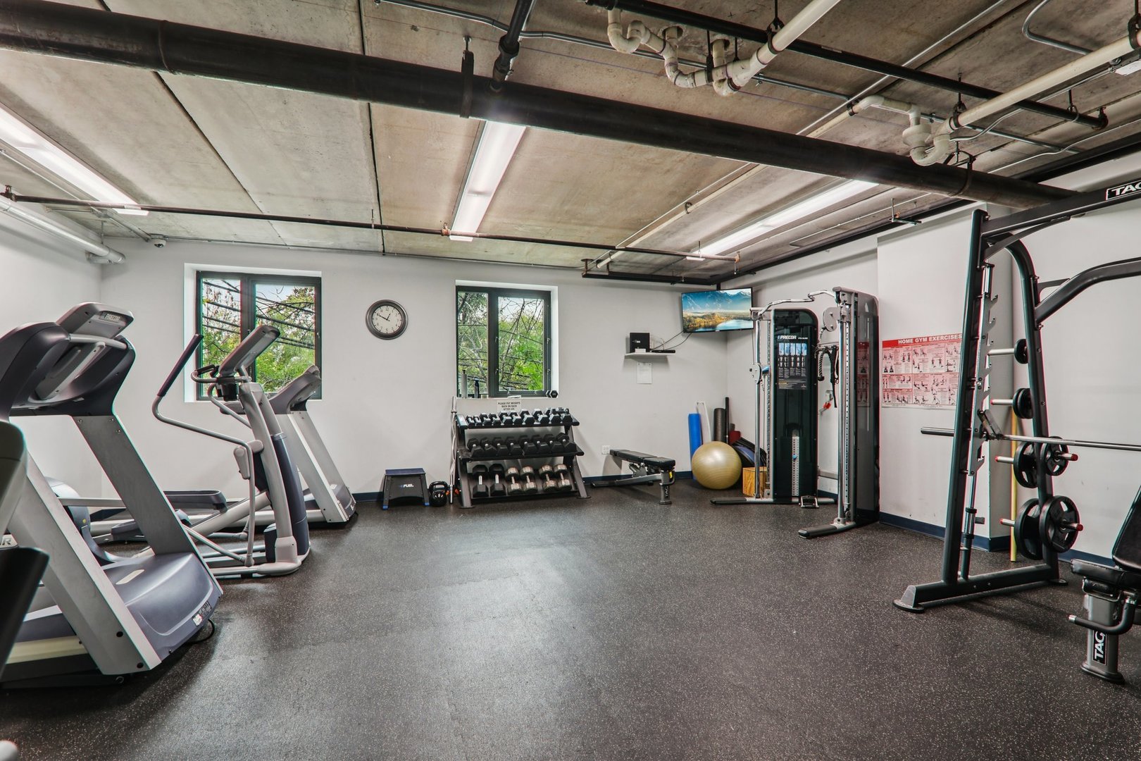 900 Chicago Avenue Unit: 616