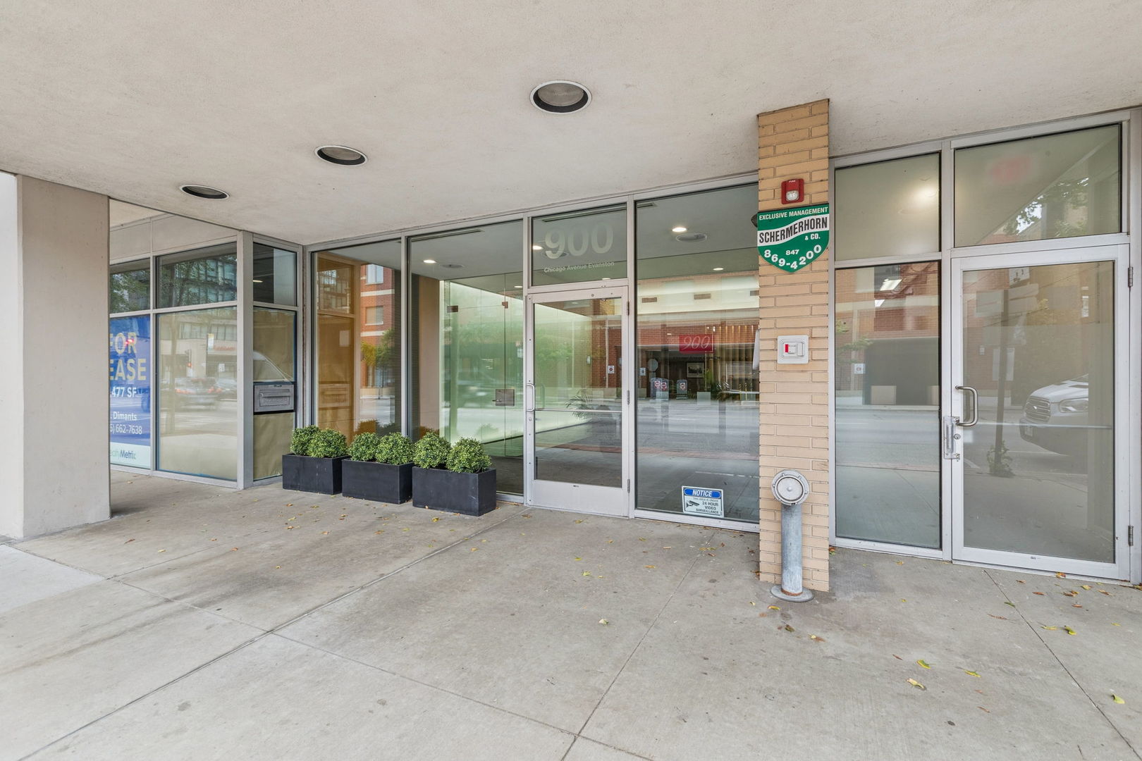 900 Chicago Avenue Unit: 616