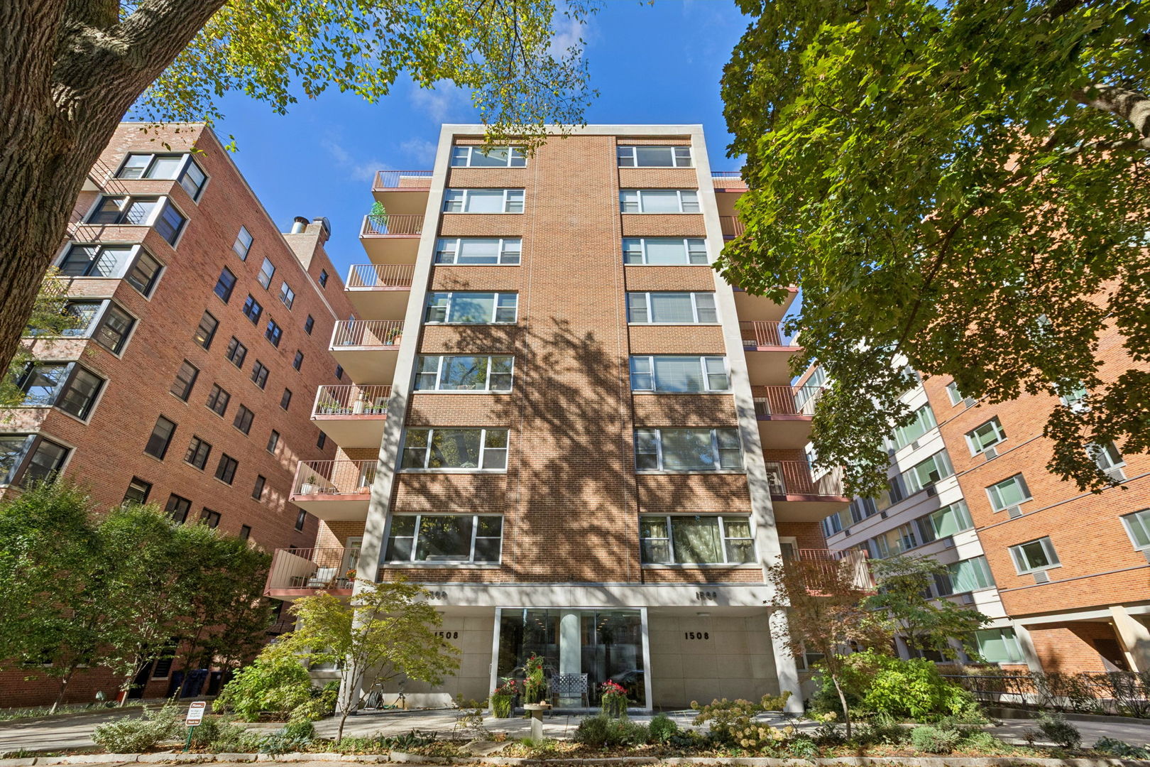 1508 Hinman Avenue Unit 6d Evanston Il Us 60201 Mrd12776509