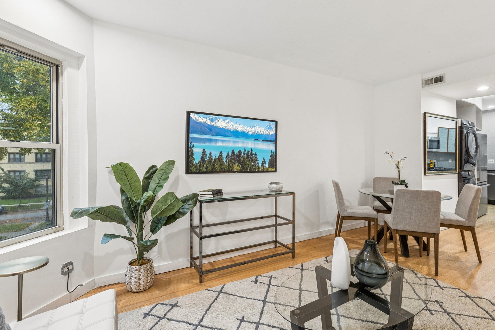 136 Clyde Avenue Unit: 2S