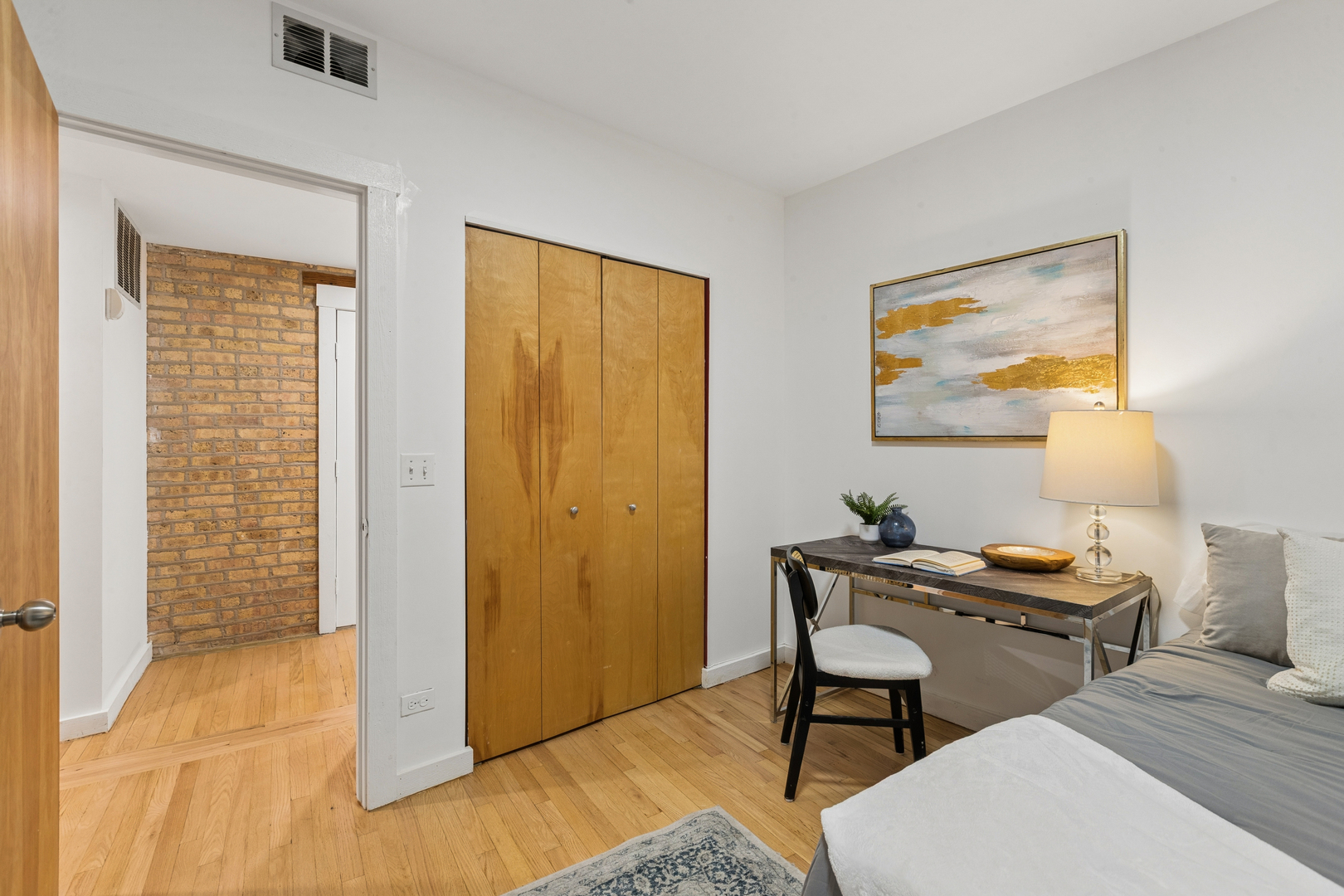 136 Clyde Avenue Unit: 2S