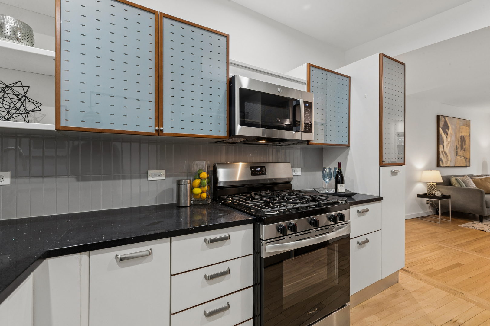 136 Clyde Avenue Unit: 2S
