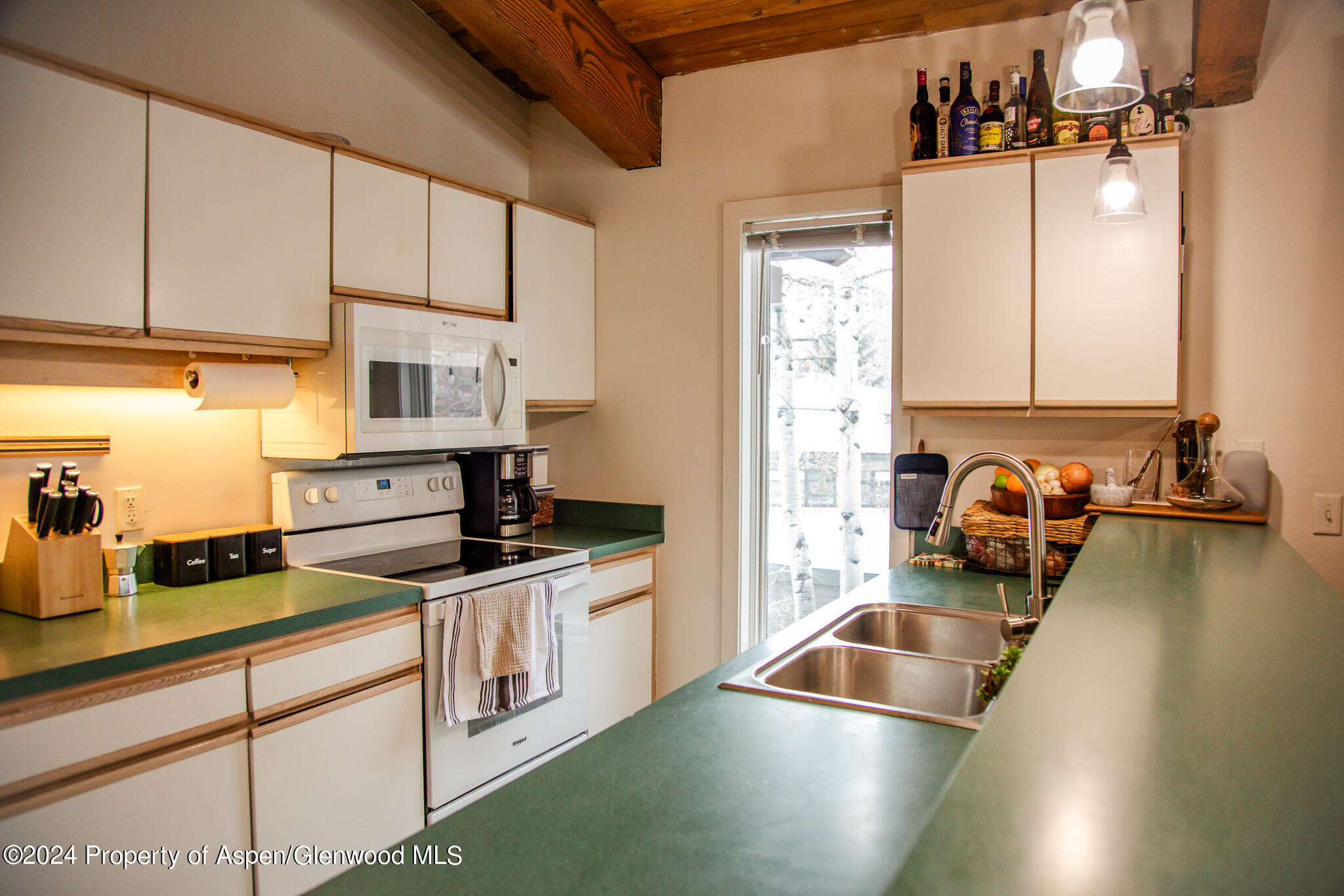 35 Upper Woodbridge Road, 1CD