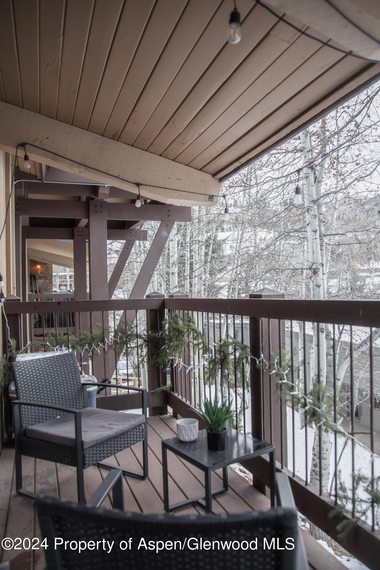 35 Upper Woodbridge Road, 1CD