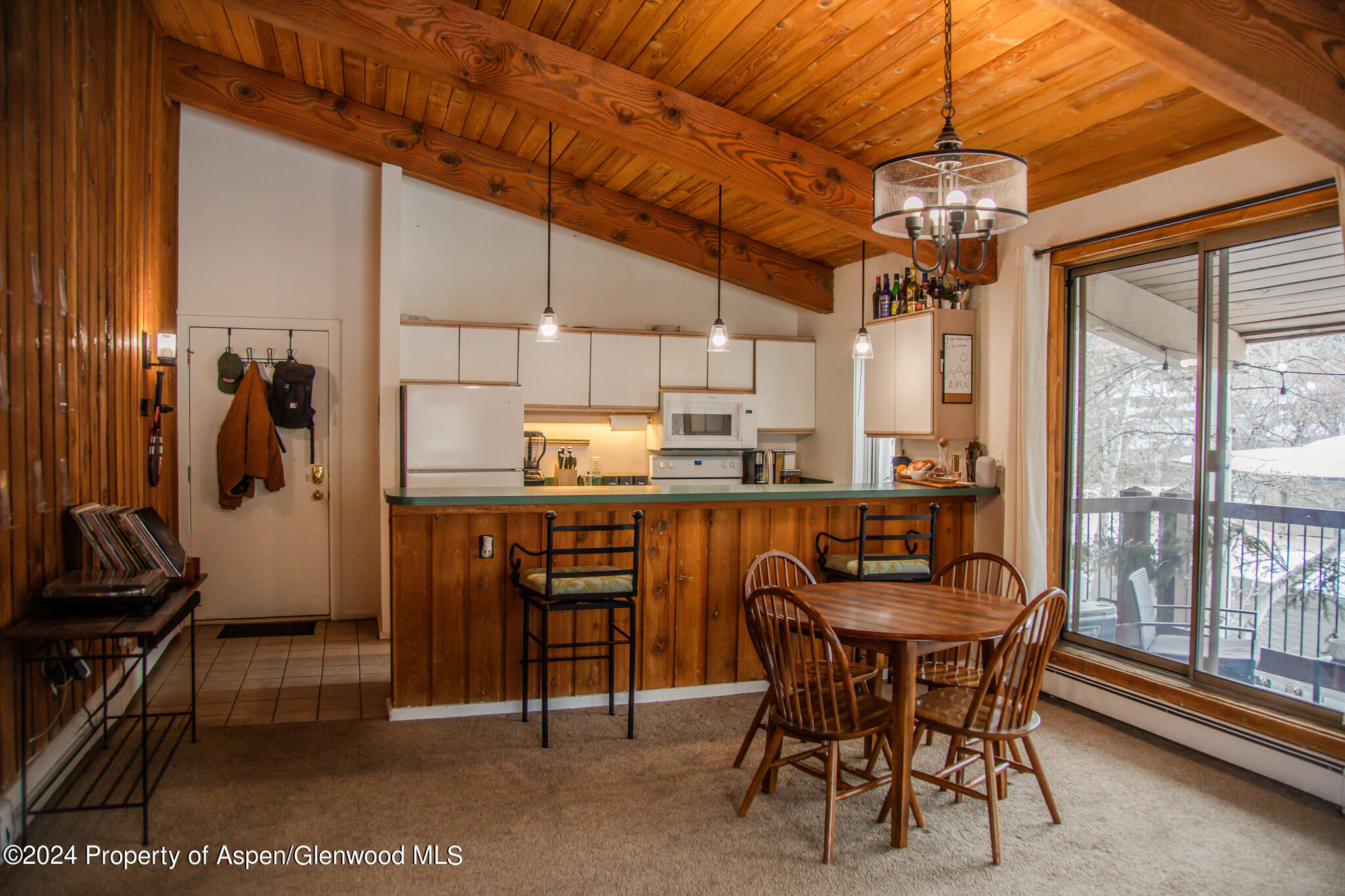 35 Upper Woodbridge Road, 1CD