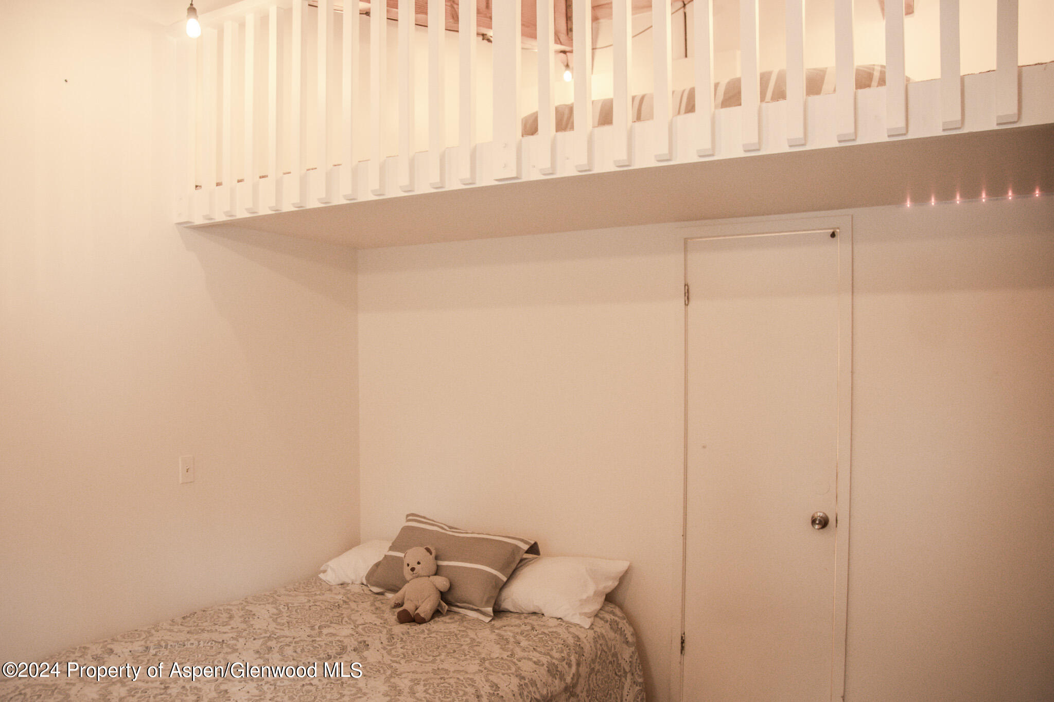 35 Upper Woodbridge Road, 1CD