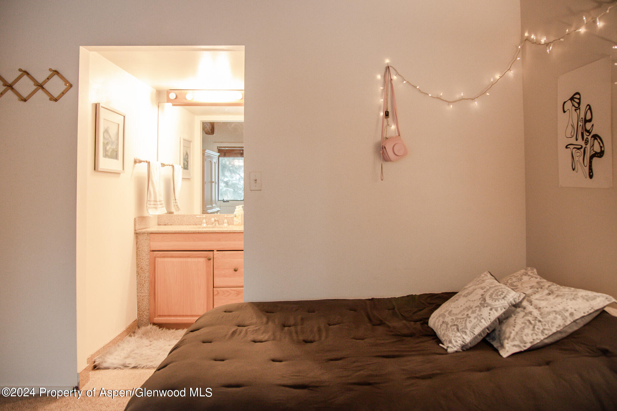 35 Upper Woodbridge Road, 1CD