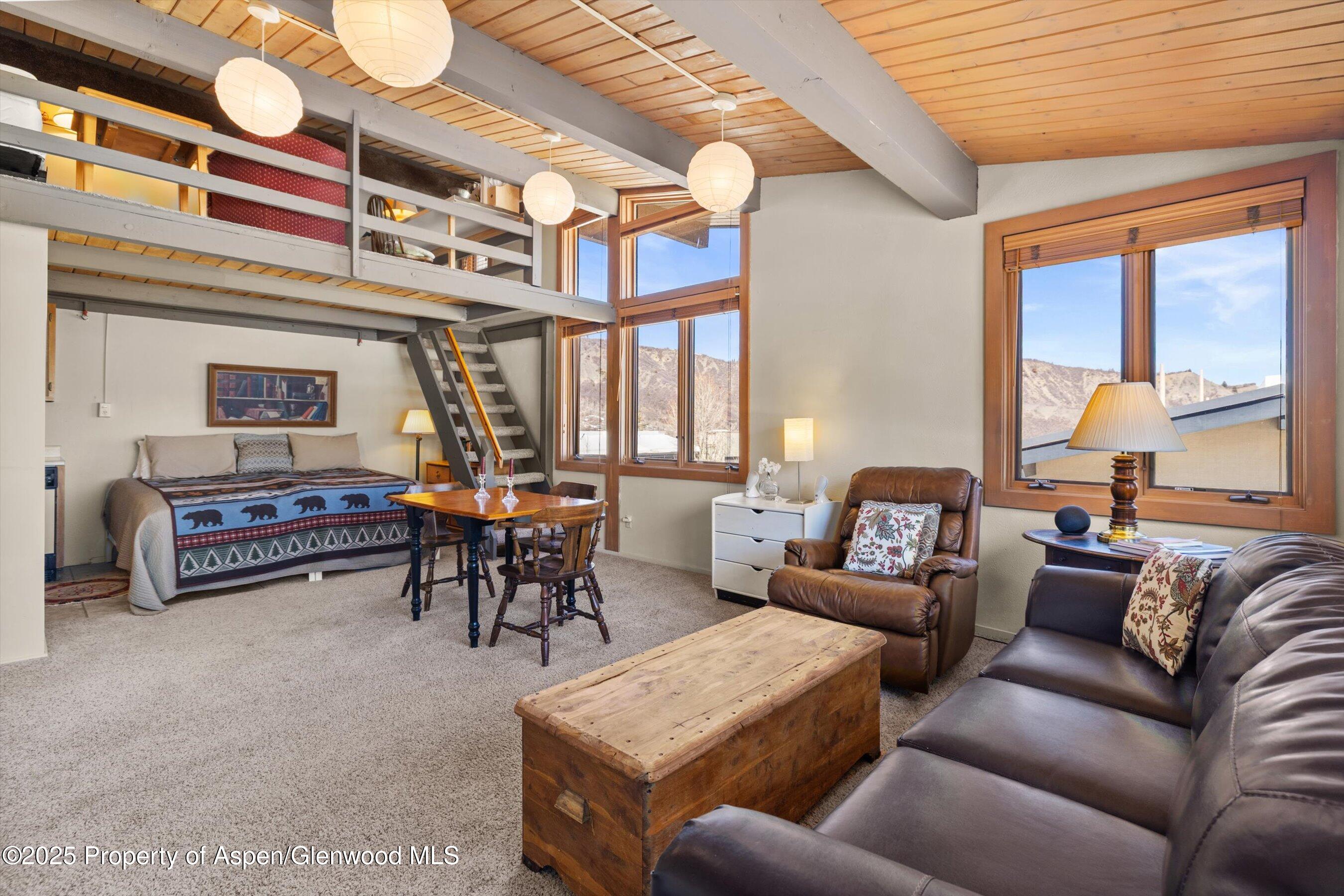 600 CARRIAGE Way, J-10