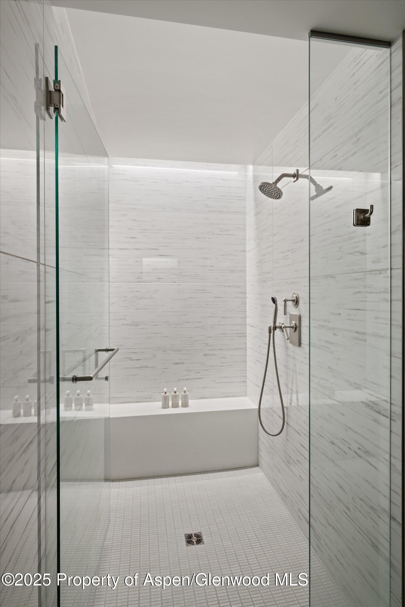 130 Wood Road, 552-554