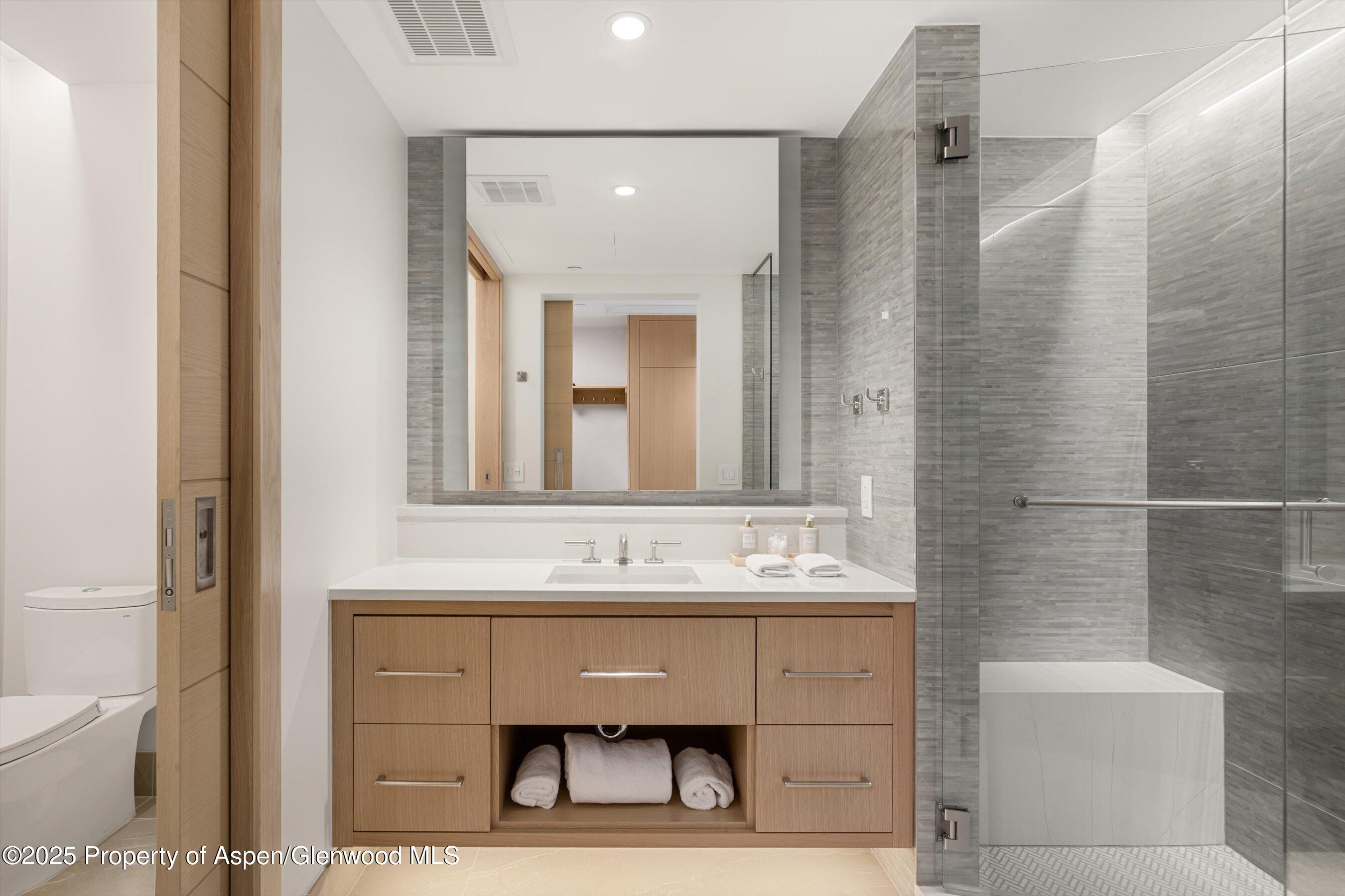 130 Wood Road, 552-554