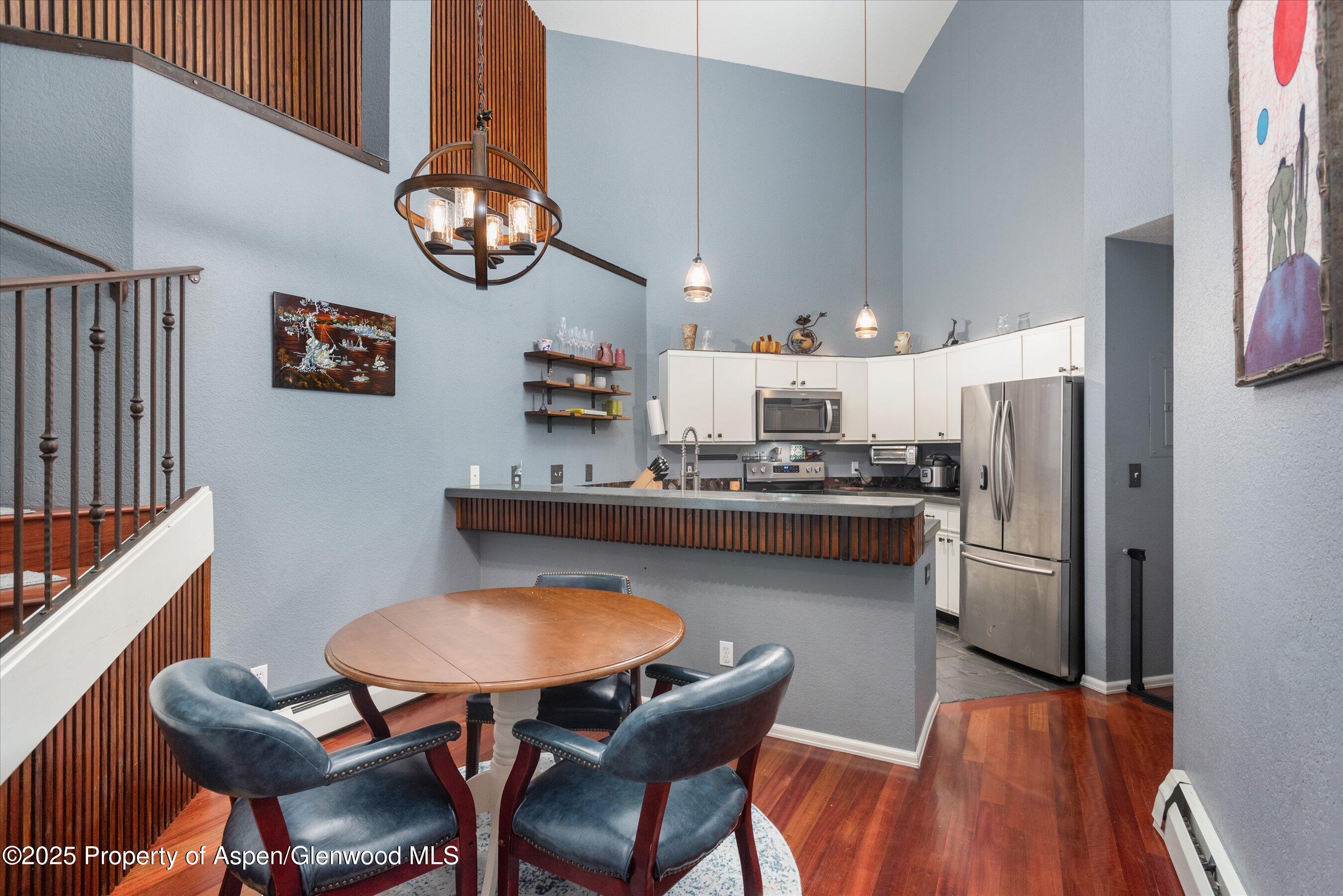 7203 ELK Lane